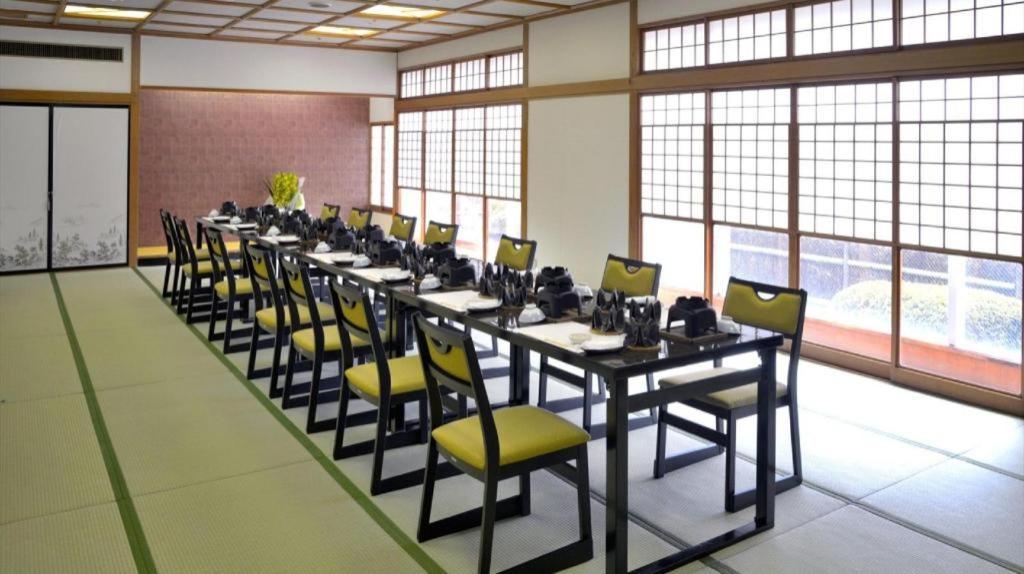 Gensen Yunoyado Sennotani Hotel Minakami Exterior photo